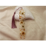 Zakładka do książki ze stokrotką i bursztynem /fioletowa zawieszka/