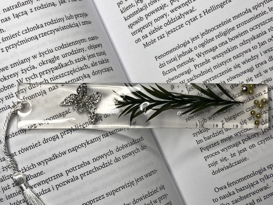 Zakładka do książki z żywicy epoksydowej z motylem